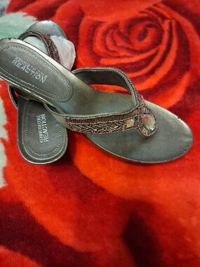 Kenneth Cole Reaction Women's Beaded Bronze Thong Sandals